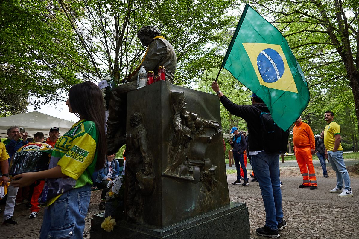 30 de ani de la dispariția legendarului Ayrton Senna. „Dacă voi avea un accident grav, sper să fie fatal” » Cum și-a prezis moartea și cine și-a asumat tragedia: „Eu sunt vinovatul nr 1”