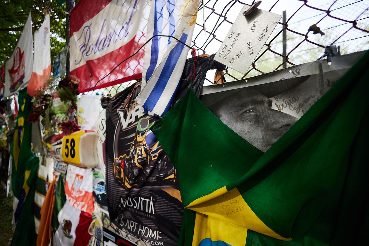 30 de ani de la dispariția legendarului Ayrton Senna. „Dacă voi avea un accident grav, sper să fie fatal” » Cum și-a prezis moartea și cine și-a asumat tragedia: „Eu sunt vinovatul nr 1”