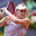 Elena Rybakina (24 de ani, 4 WTA) a revenit fantastic în duelul 100% kazah din „sferturile” turneului de la Madrid. A trecut de Yulia Putintseva (29 de ani, 50 WTA), scor 4-6, 7-6(4), 7-5.