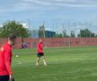 Oaspeți-surpriză la antrenamentul campionilor de la FCSB
