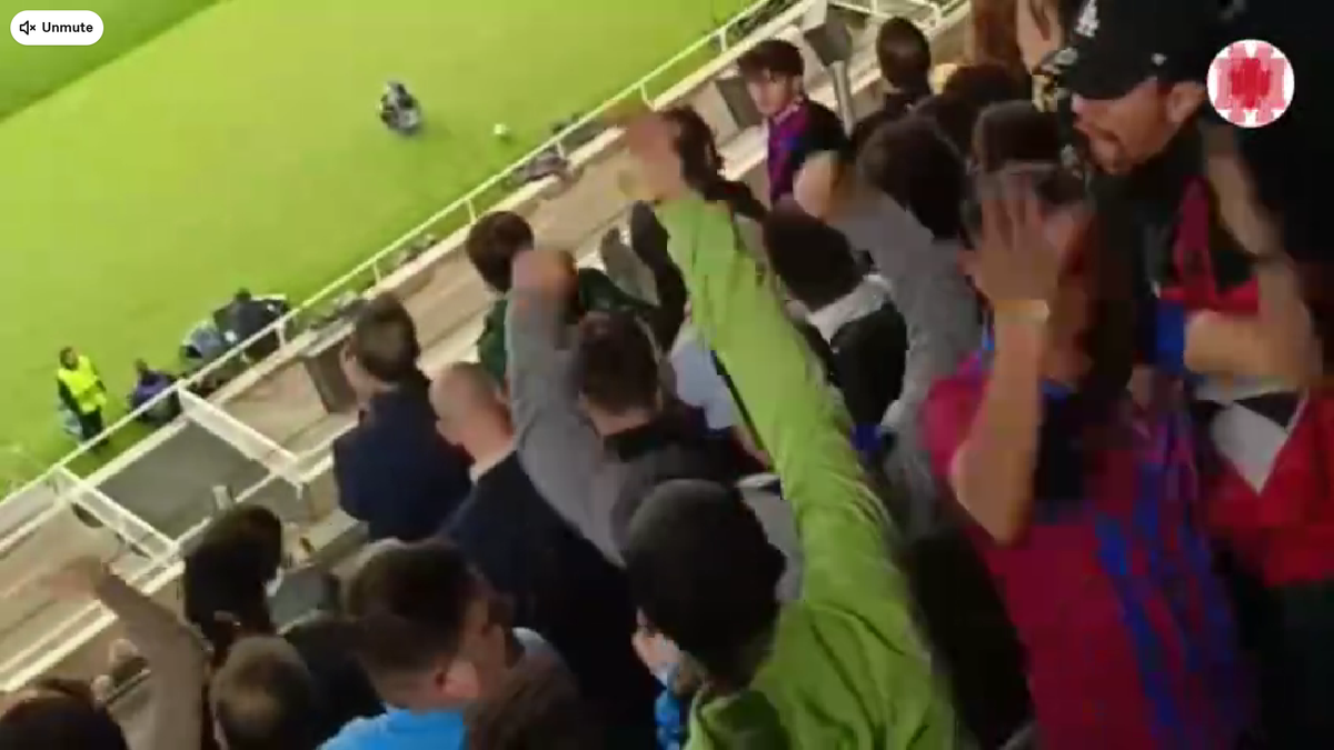 Imagini de senzație! Tatăl lui Yamal a „înnebunit” în tribune după golul lui Lamine din Barcelona - Inter