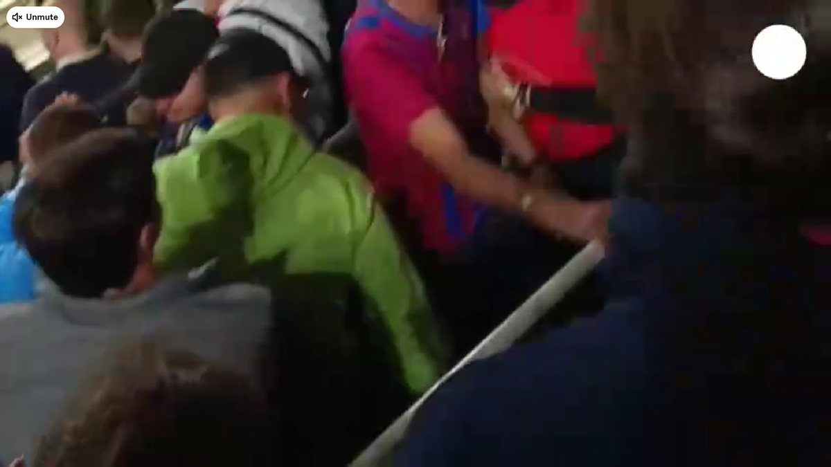 Imagini de senzație! Tatăl lui Yamal a „înnebunit” în tribune după golul lui Lamine din Barcelona - Inter