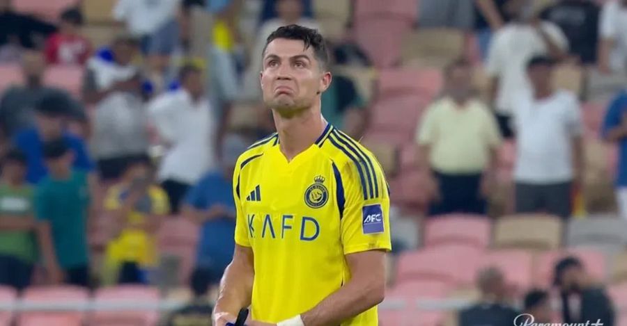 Ronaldo, la un pas de lacrimi, se ceartă de unul singur! » N-a putut suporta umilința