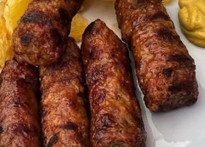 Top 5 locuri cu cei mai buni mici din București de 1 Mai. Cât te costă o porție