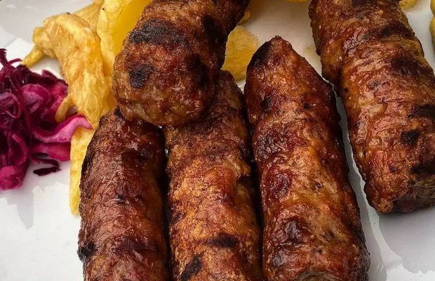 Top 5 locuri cu cei mai buni mici din București de 1 Mai. Cât te costă o porție