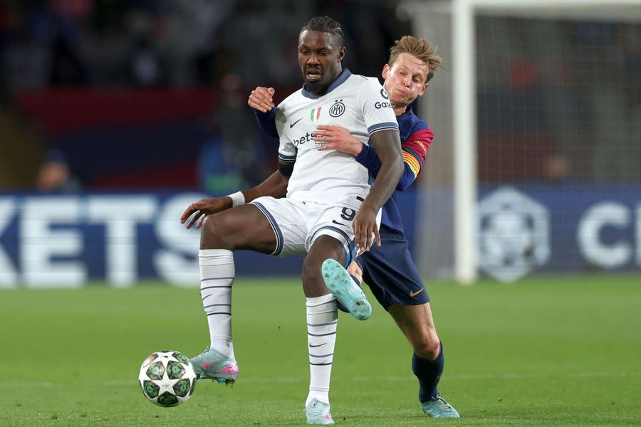 Marcus Thuram, în Barcelona - Inter, foto: Getty Images Cristi Chivu, prima urgență?! » „Lovit” exact acolo unde avea deja probleme