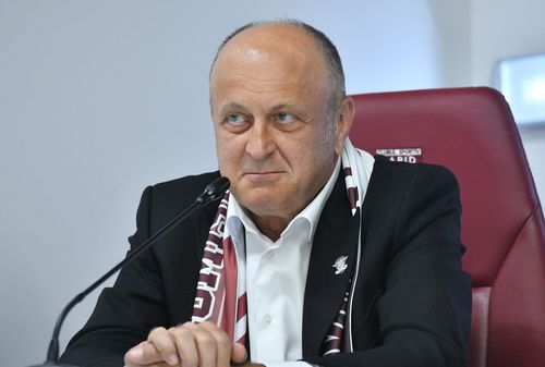 Rapid a emis un nou comunicat: „Suntem uimiți” » Cerere pentru Kyros Vassaras: „Îi solicităm public”