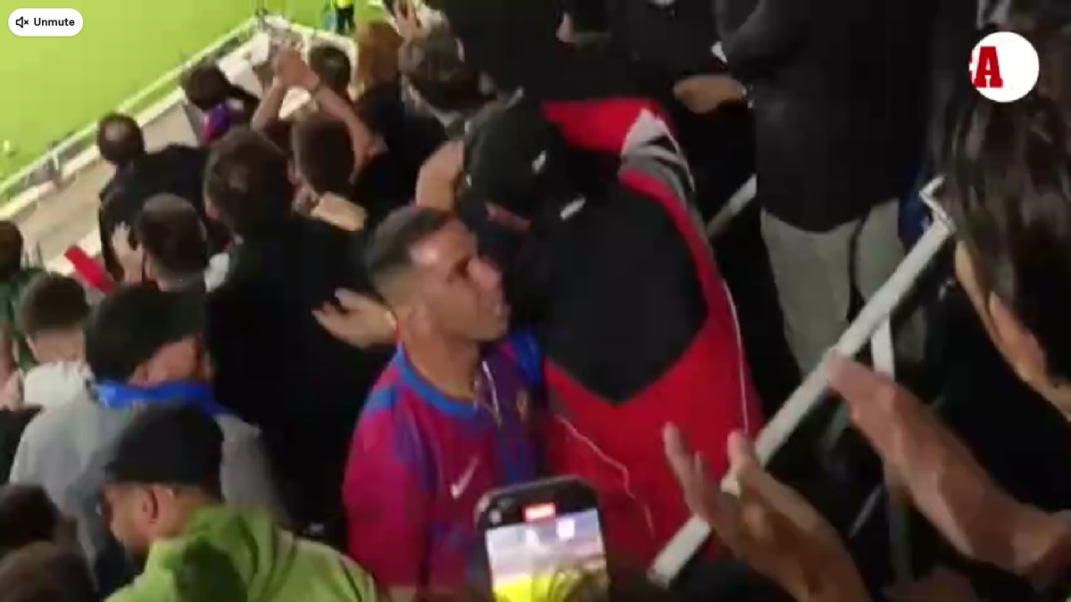 Imagini de senzație! Tatăl lui Yamal a „înnebunit” în tribune după golul lui Lamine din Barcelona - Inter