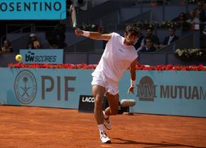 Un nou maestru al backhand-ului cu o mână în circuitul ATP » Victorie și un raliu sublim la Madrid! Va urca pentru prima dată în top 10