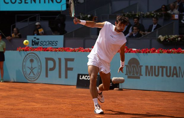 Un nou maestru al backhand-ului cu o mână în circuitul ATP » Victorie și un raliu sublim la Madrid! Va urca pentru prima dată în top 10