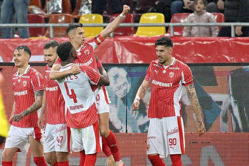 Cinci jucători ai lui Dinamo au numit sportivul preferat // foto: Imago Images