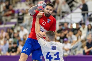 Echipa de handbal a Stelei a fost depunctată pentru datoriile la 3 jucători străini