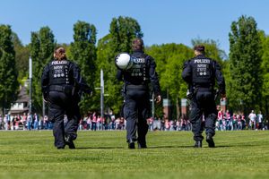 De ce nu se joacă de „1 Mai” în Bundesliga și în 2. Bundesliga