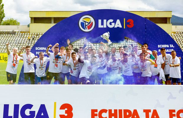 Steagul Renaște! Dar cine o susține? » Situația în fotbalul brașovean după promovarea Coronei în Liga 2