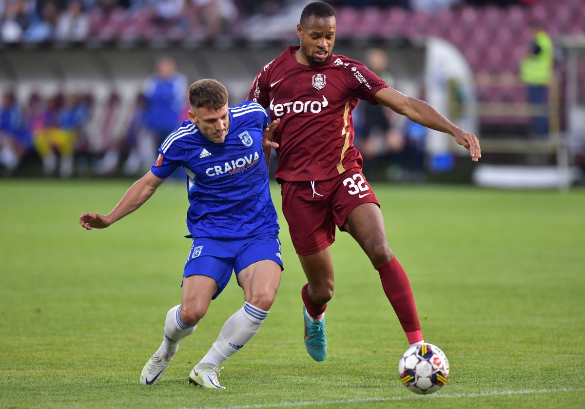 10 lucruri care nu s-au văzut la televizor de la CFR Cluj - FCU Craiova » Un șpriț de vară la oficială, Vasile bodyguardul și rola de bandă izolatoare