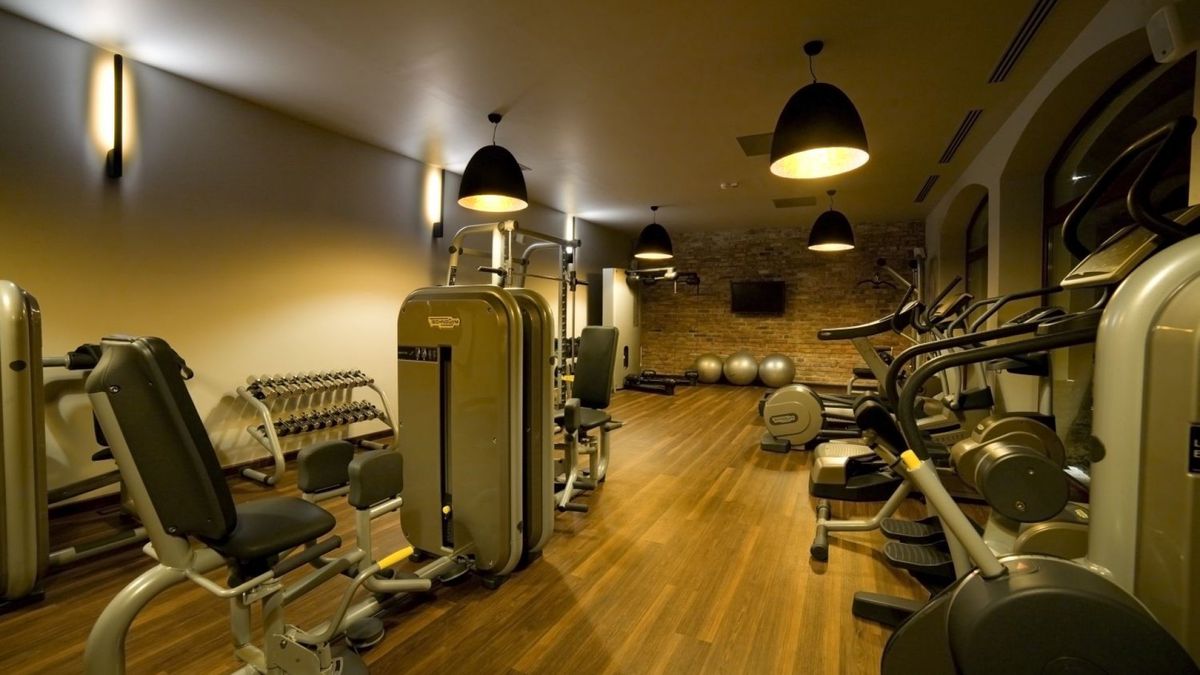 hotel farul polonia cantonament