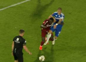 Istvan Kovacs a rupt echilibrul în CFR Cluj - FCU Craiova » Adrian Mititelu jr l-a jignit: „Cel mai mare idiot din arbitrajul românesc”