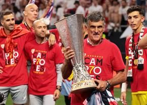 Incredibila poveste a lui Jose Luis Mendilibar, antrenorul care a cucerit Europa League cu Sevilla » Eliminat de CFR din Intertoto, în urmă cu 18 ani!