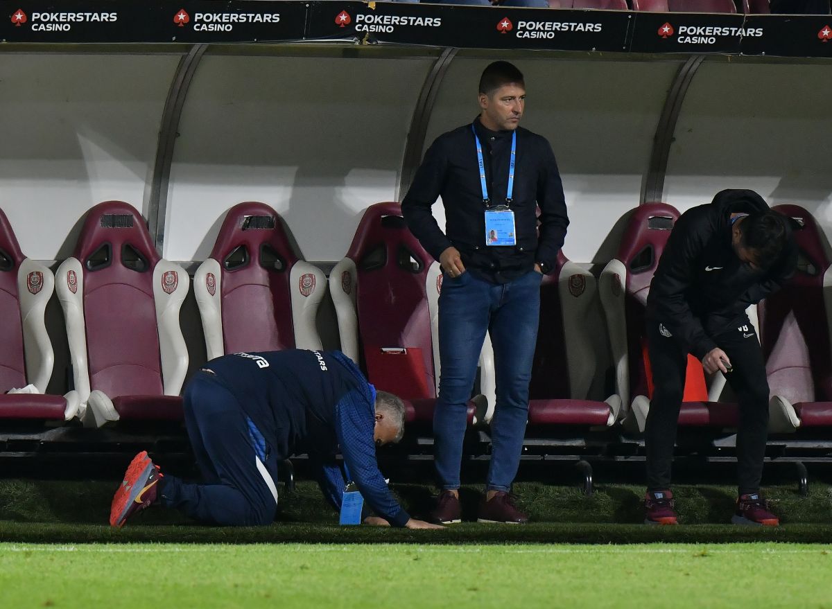 10 lucruri care nu s-au văzut la televizor de la CFR Cluj - FCU Craiova » Un șpriț de vară la oficială, Vasile bodyguardul și rola de bandă izolatoare