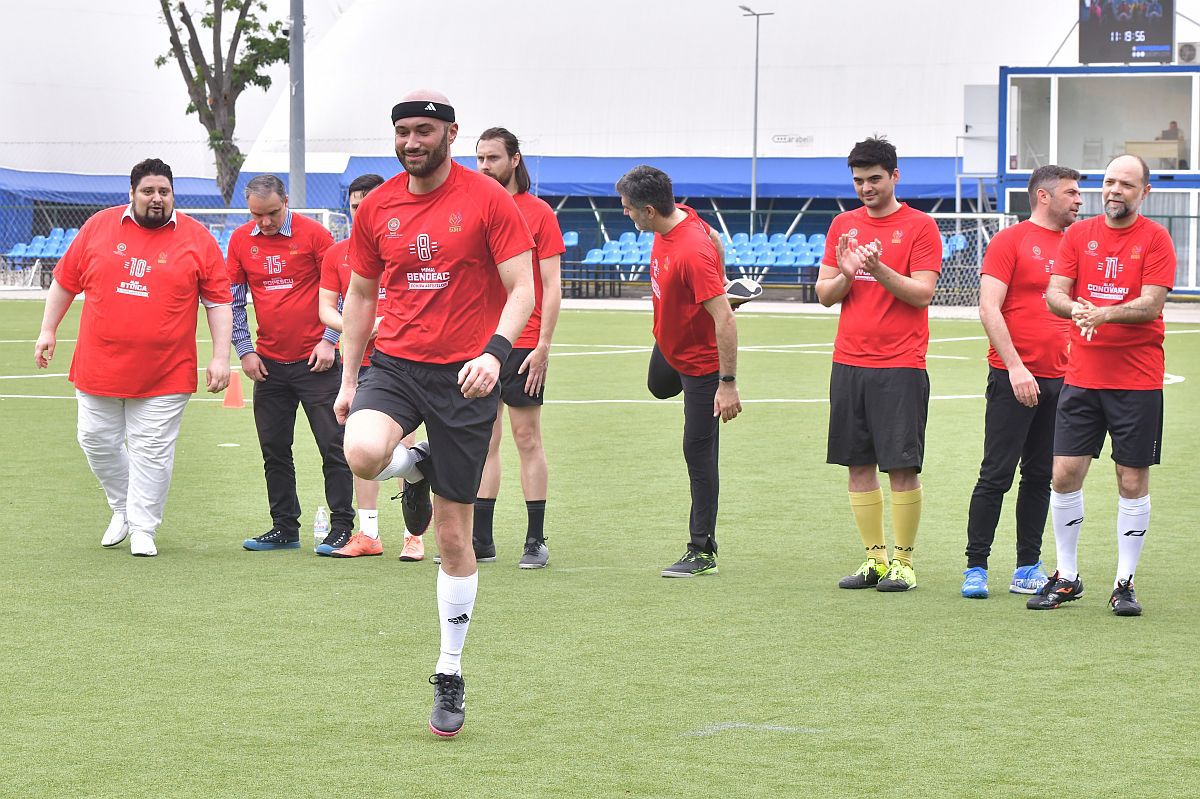 Frații Bendeac, show la microfonul GSP » L-au imitat pe fotbalistul doborât de rușine la Dinamo - FC Argeș: „Întrebați-i pe străini!”