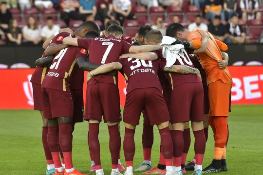 CFR Cluj s-a calificat în Europa pentru al șaselea an consecutiv în cupele europene. Va fi a patra reprezentată a României în sezonul viitor, după ce a învins-o pe FCU Craiova în barajul pentru Conference League. Foto: Imago