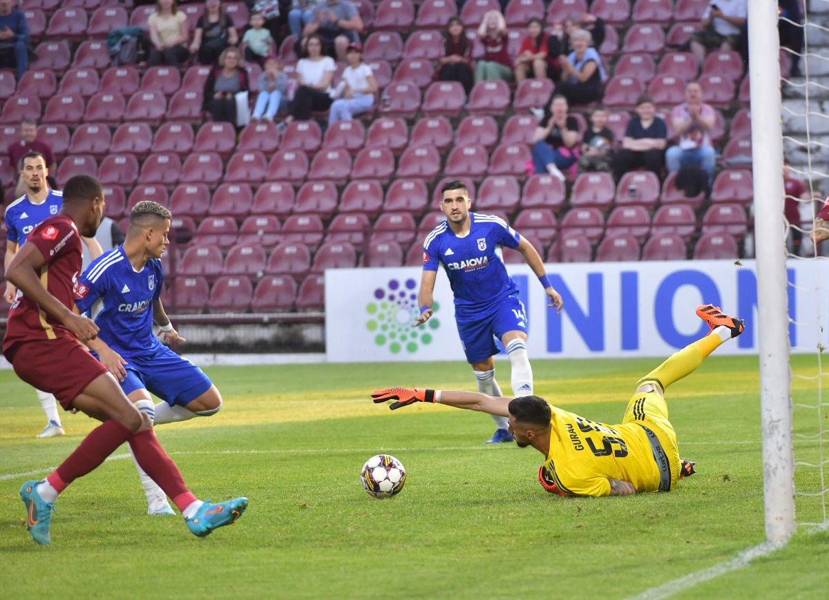 Ce l-a deranjat pe Dan Petrescu după CFR Cluj - FCU Craiova: „Să mă sunați și să îmi spuneți!”