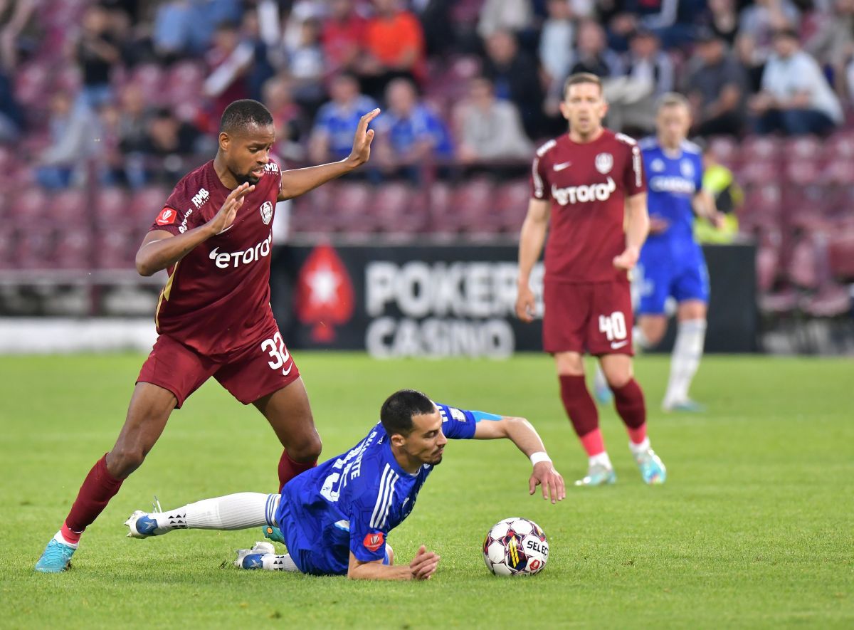 10 lucruri care nu s-au văzut la televizor de la CFR Cluj - FCU Craiova » Un șpriț de vară la oficială, Vasile bodyguardul și rola de bandă izolatoare