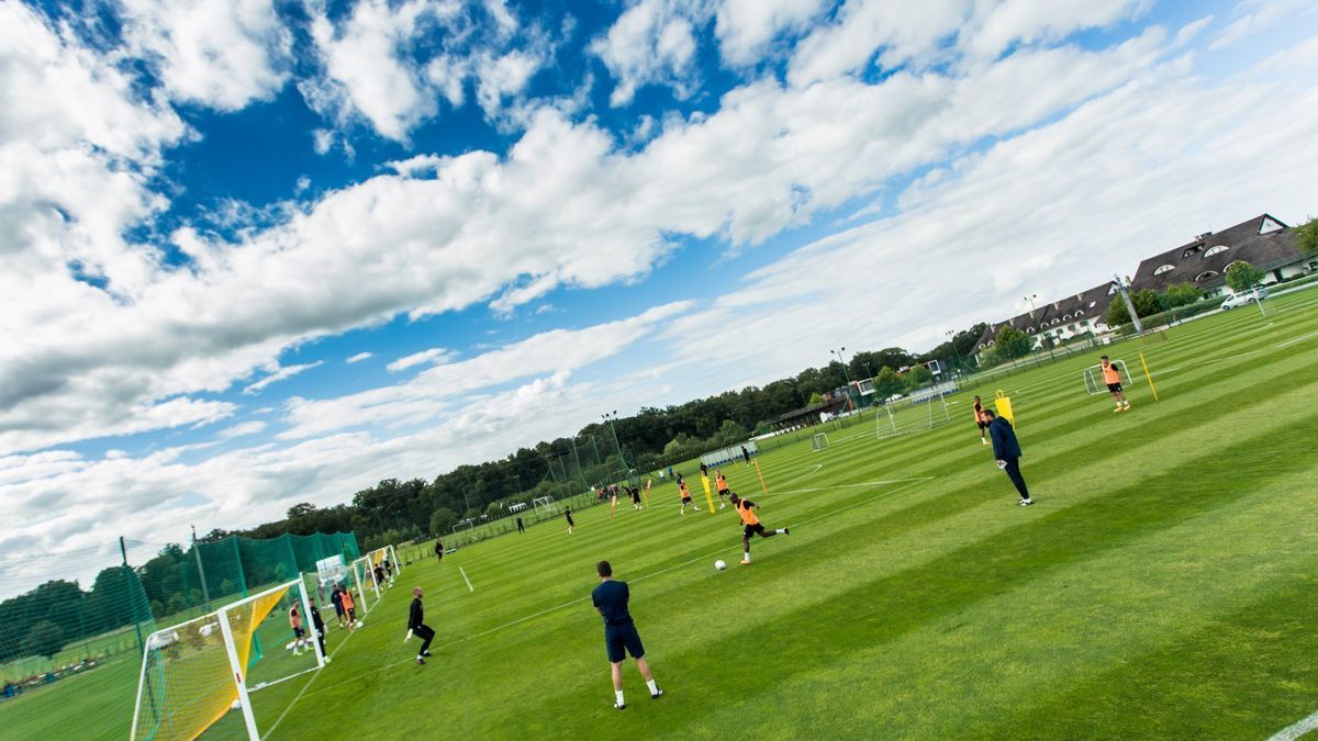 hotel farul polonia cantonament