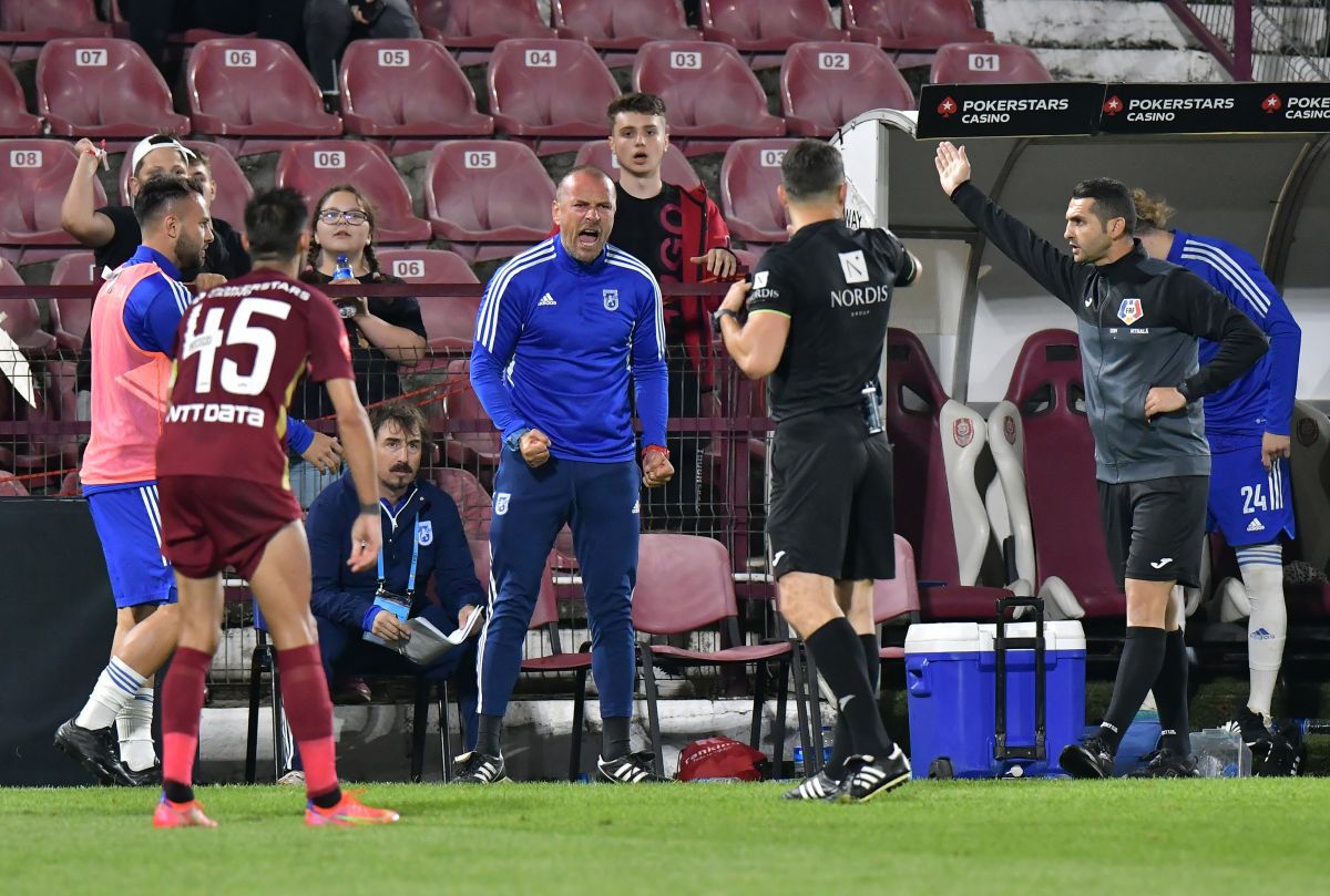 10 lucruri care nu s-au văzut la televizor de la CFR Cluj - FCU Craiova » Un șpriț de vară la oficială, Vasile bodyguardul și rola de bandă izolatoare