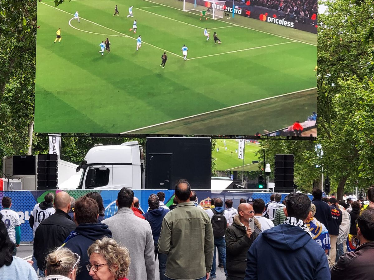 Fanzone-ul celor de la Real Madrid, plin cu 6 ore înainte de finala Ligii Campionilor