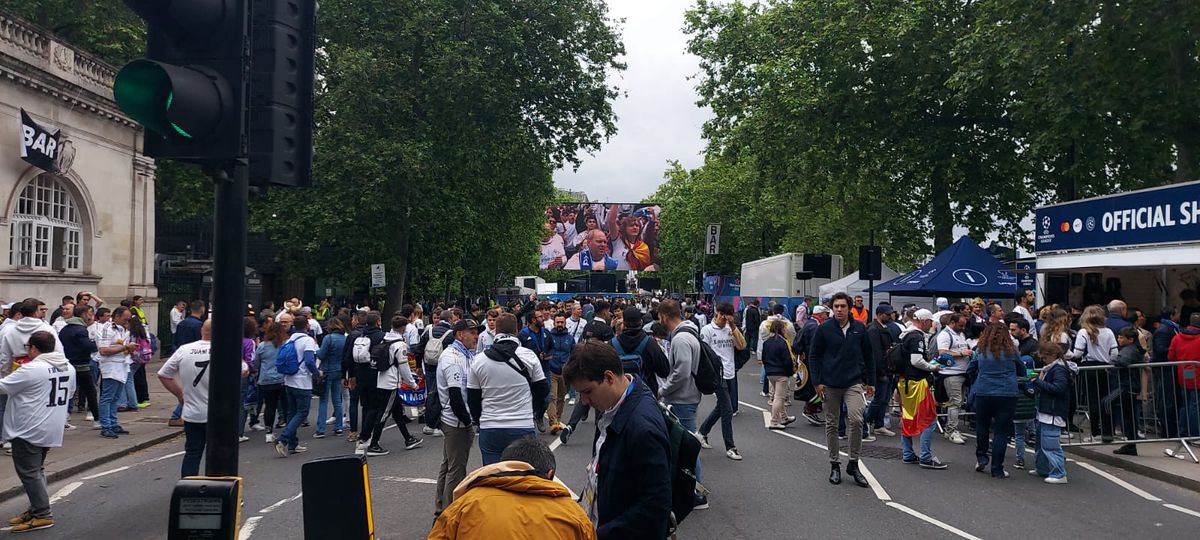 Fanzone-ul celor de la Real Madrid, plin cu 6 ore înainte de finala Ligii Campionilor