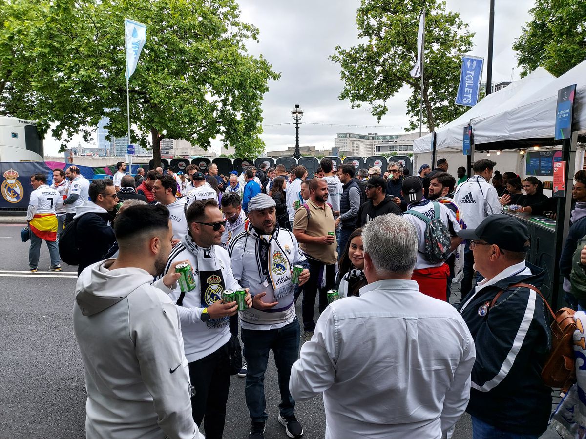 Fanzone-ul celor de la Real Madrid, plin cu 6 ore înainte de finala Ligii Campionilor