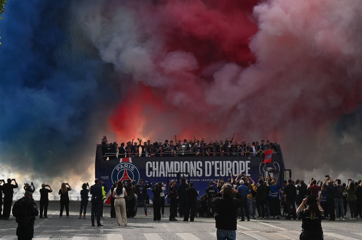 Sărbătoare la Paris după ce PSG a câștigat Liga Campionilor