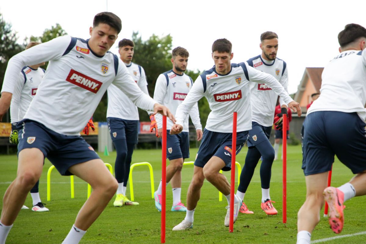 Surpriza lui Pancu din cantonamentul României U21: cine e fotbalistul pe val la echipa de club, școlit la Benfica și pescar în timpul liber