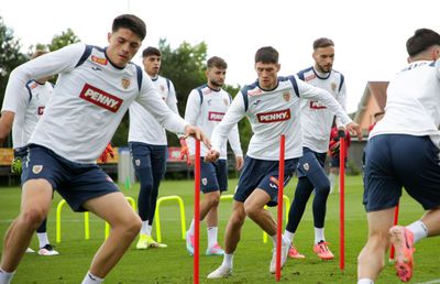 Surpriza lui Pancu din cantonamentul României U21: cine e fotbalistul pe val la echipa de club, școlit la Benfica și pescar în timpul liber