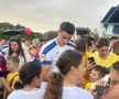 România, antrenament deschis publicului înainte de dubla cu Austria și Cipru » Fotbaliștii au dat autografe copiilor