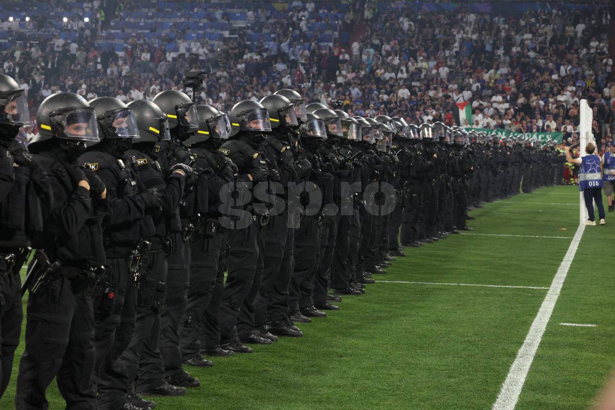 Imagini de la finalul partidei PSG - Inter 5-0