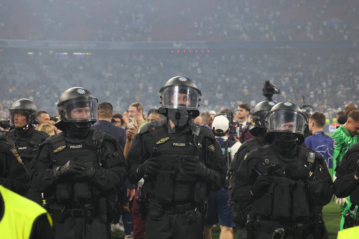 Imagini de la finalul partidei PSG - Inter 5-0