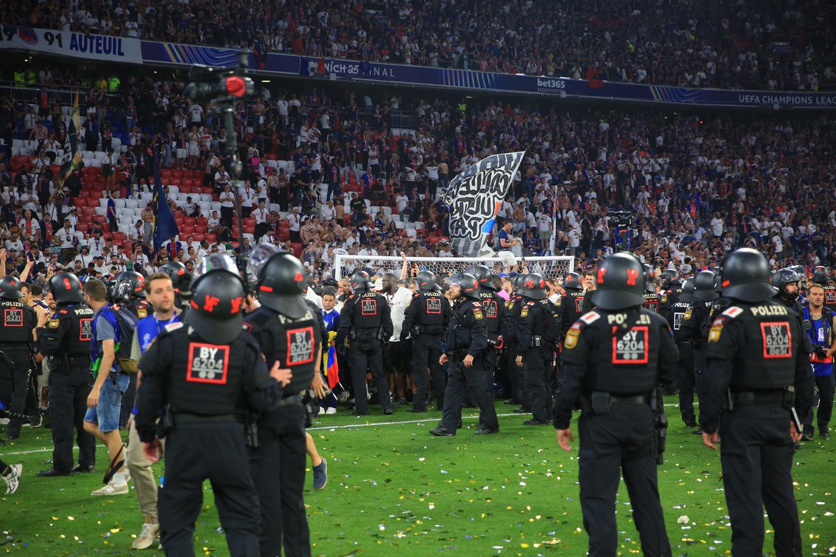 Imagini de la finalul partidei PSG - Inter 5-0