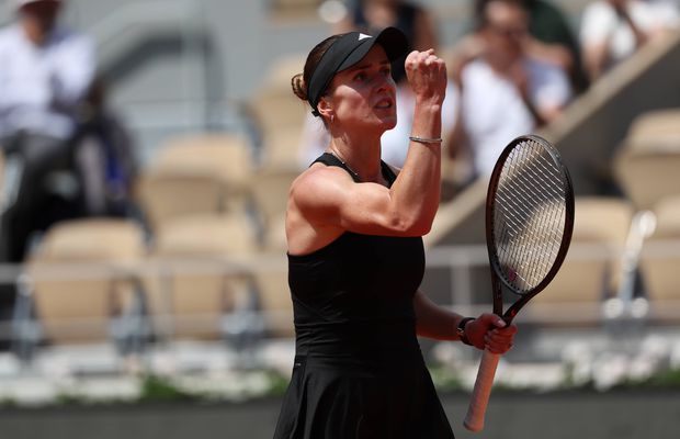 Elina Svitolina a salvat trei mingi de meci și este pentru a cincea oară în sferturi de finală la Roland Garros: „Încerc să mențin steagul Ucrainei fluturând”