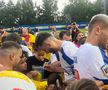 România, antrenament deschis publicului înainte de dubla cu Austria și Cipru » Fotbaliștii au dat autografe copiilor