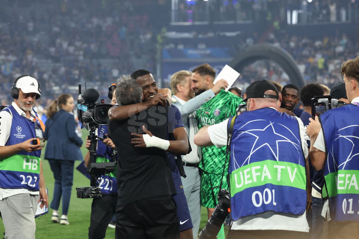 Luis Enrique, așa cum nu l-ai mai văzut, după triumful en fanfare din finala Ligii Campionilor: i-a dedicat victoria fiicei sale