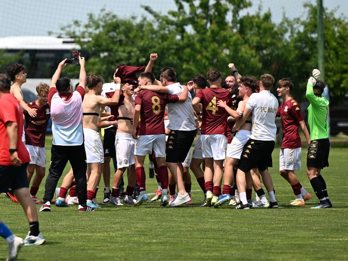 Rapid este noua campioană a Ligii Elitelor U16 după ce a învins FCSB în finala campionatului