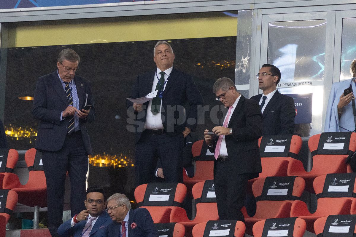 Politică și delicatese » Nu știau că sunt filmați: plecăciuni pe Allianz Arena, cu Viktor Orban și Salt Bae în rol principal. Răzvan Burleanu, neimpresionat