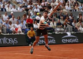 Carlos Alcaraz merge mai departe la Roland Garros + gest fair-play în meciul cu Ben Shelton