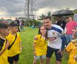 România, antrenament deschis publicului înainte de dubla cu Austria și Cipru » Fotbaliștii au dat autografe copiilor