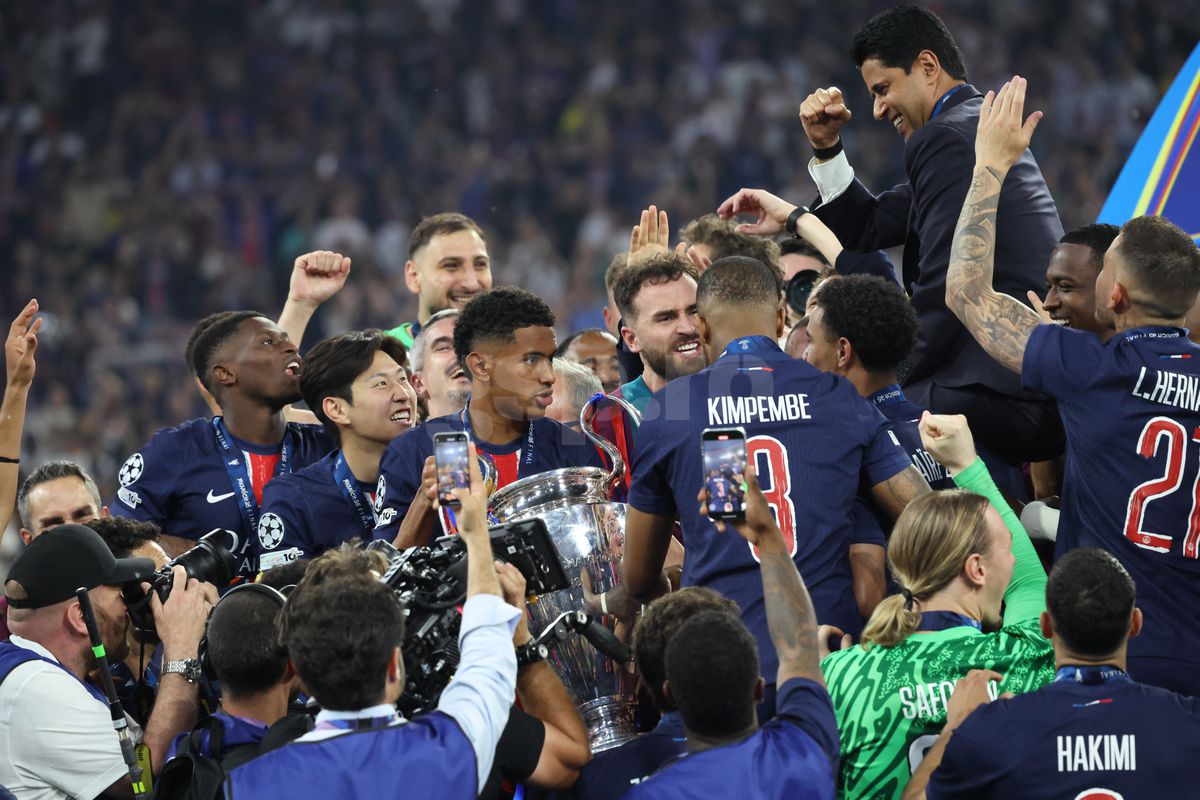 Imagini de la finalul partidei PSG - Inter 5-0