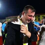 Ianis Zicu a început să plângă după ce Metaloglobus a promovat în Superliga. foto: Cristi Preda
