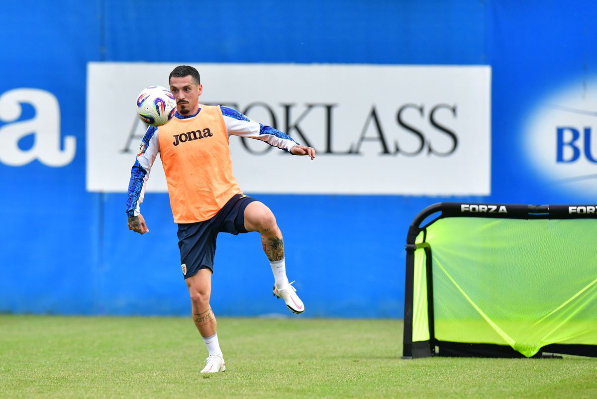 Prezență-surpriză la antrenamentul condus de Mircea Lucescu