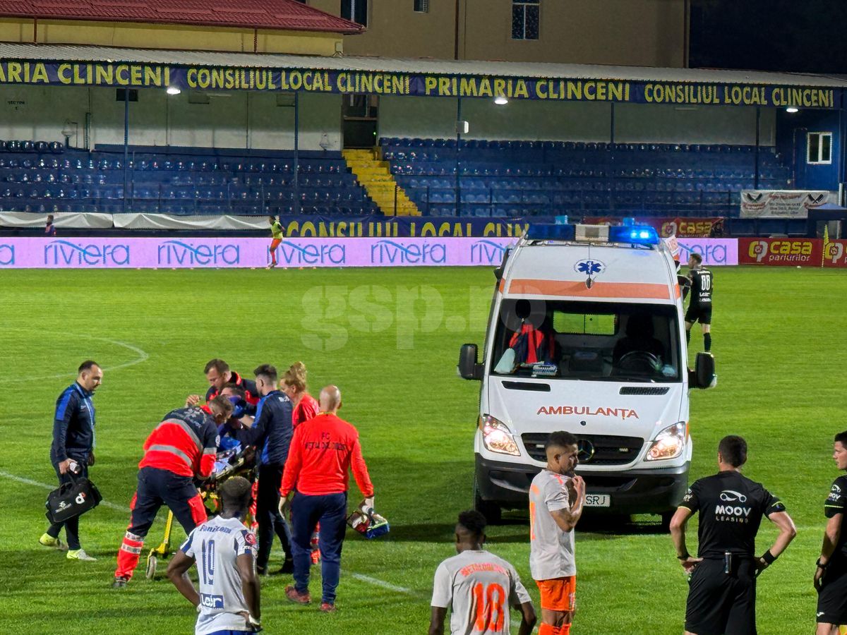 Accidentare horror la Metaloglobus - Poli Iași! Jucătorul a fost transportat cu ambulanța la spital